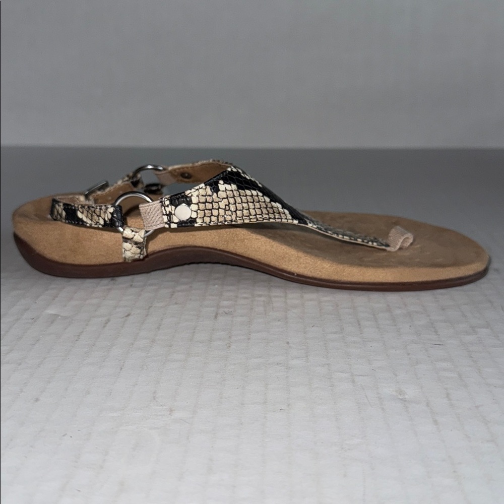 Vionic Kirra Snakeskin Print T Strap Back Strap Sandals - Picture 5 of 12